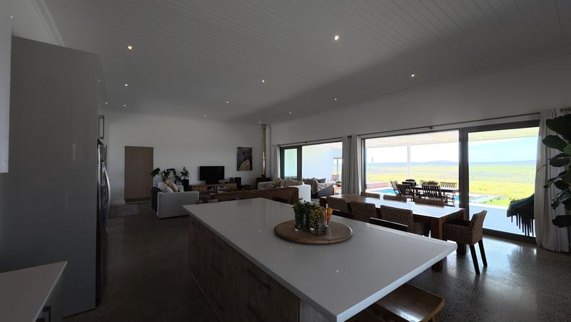 4 Bedroom Property for Sale in Yzerfontein Western Cape